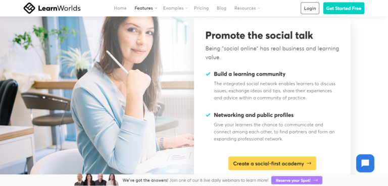 LearnWorlds community building